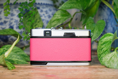 Olympus Trip 35 Vintage 35mm Film Camera - Lipstick Pink | Tested & Fully Refurbished | 100 Day Guarantee